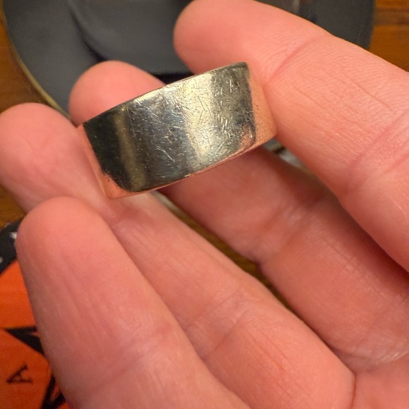 James Avery Silver Hammered Ring - Picture 5 of 5